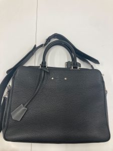 ルイヴィトン アルマンドブリーフケースMM ブラック M54381