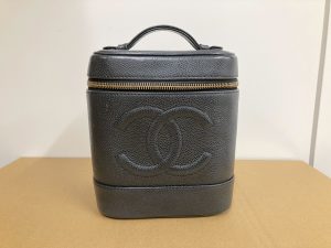 シャネル バニティキャビアスキン A01998 傷有り