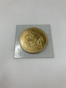 天皇陛下御在位60周年記念10万円金貨